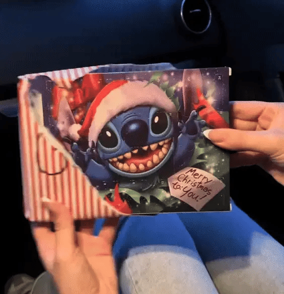 Calendrier de l'Avent Stitch Charm 💎🎄